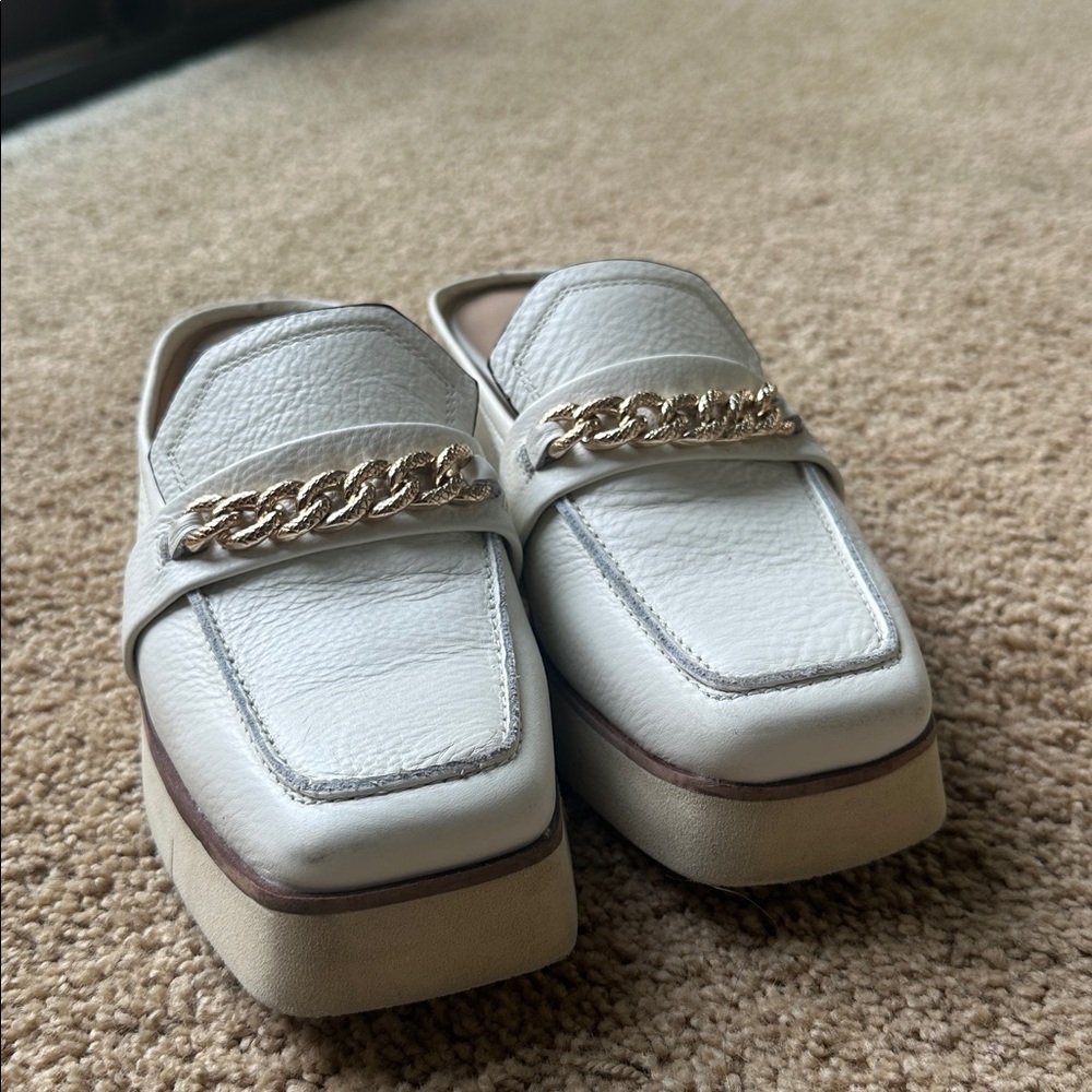 Naked Feet White & Gold Mules